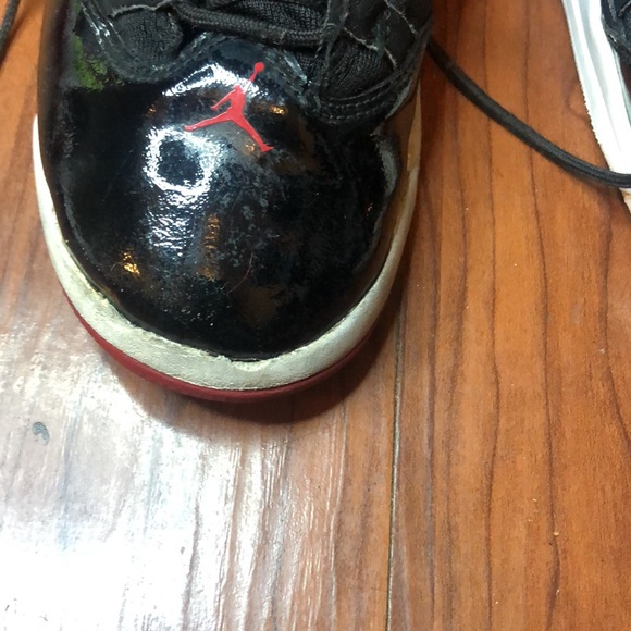 Boys Jordan size2y - Picture 11 of 12